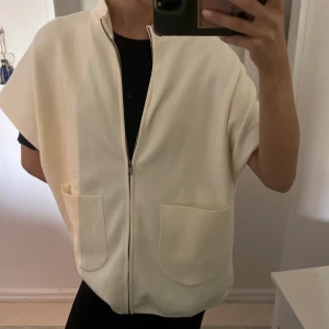 Trekvartärm stickad jacka - Så fin jacka/kofta i Kashmir , från zara barnavdelningen 164/170