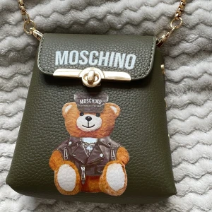 Moschino - Det är en väska