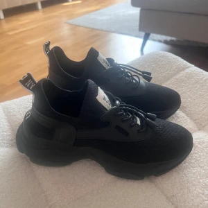 Steve madden skor  - Helt nya Steve madden skor som aldrig kommit till användning 