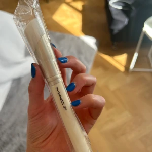 Oöppnad sminkborsye - Oöppnad smink borste från MAC🩷