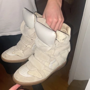 Isabel marant - Säljer nu mina fina Isabel marants som använts väldigt sparsamt och är därför i fint skick