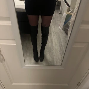 Over knee stövlar - Använda fåtal gångar, annars fint skick