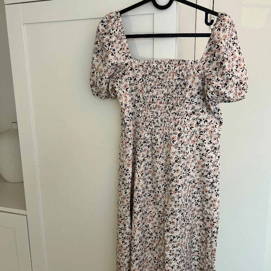 Blommig klänning  - 91
