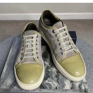 Lanvin skor - Lanvin skor med glans! OG box ingår,. Riktigt feta lanvins! Topp skick. UK 9,  motsvarar ca 43.   Lanvins sitter stort i storlek. Hör av er vid intresse 🙂