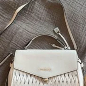 Väska  - Helt oandvänd 