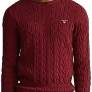 Tjena, säljer denna Röda gant tröjan, skick 10/10, stickad bomullströja, Nypris 1399kr Perfekt för sommar och fester