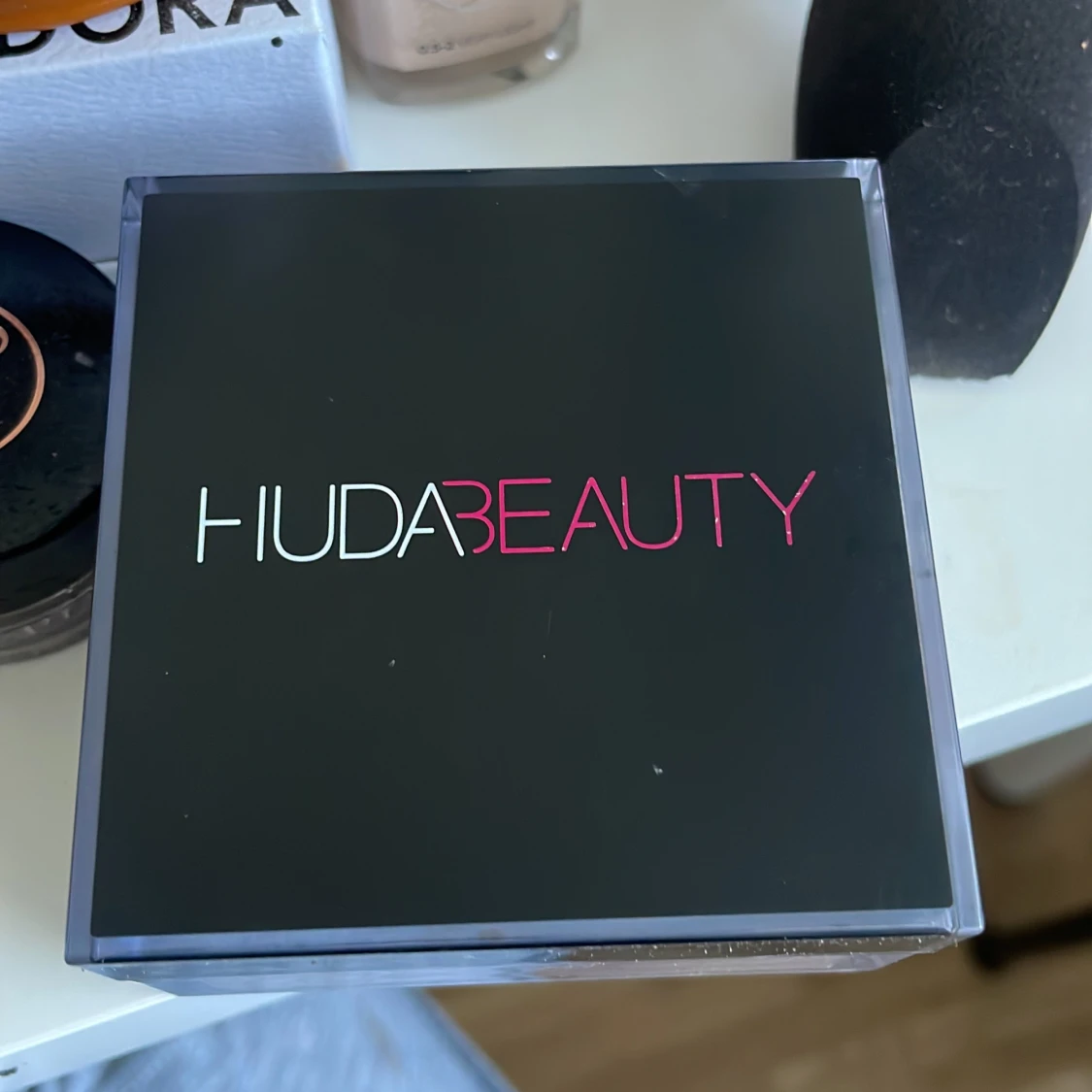 Huda beauty powder