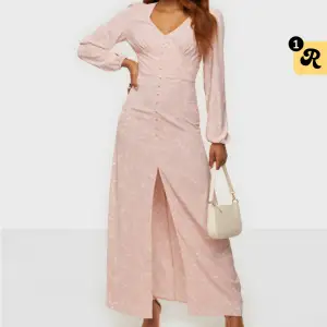 Jättefin rosa långklänning med slit fram  Stl 38