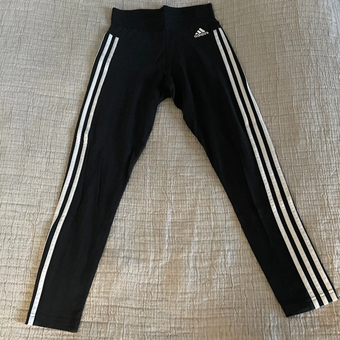 Adidas tights dam