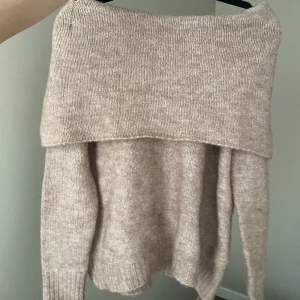 Off shoulder tröja - Så snygg off shoulder tröja! 💓