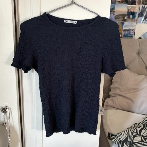T shirt  - Från zara, aldrig använd, super söt till våren ❤️