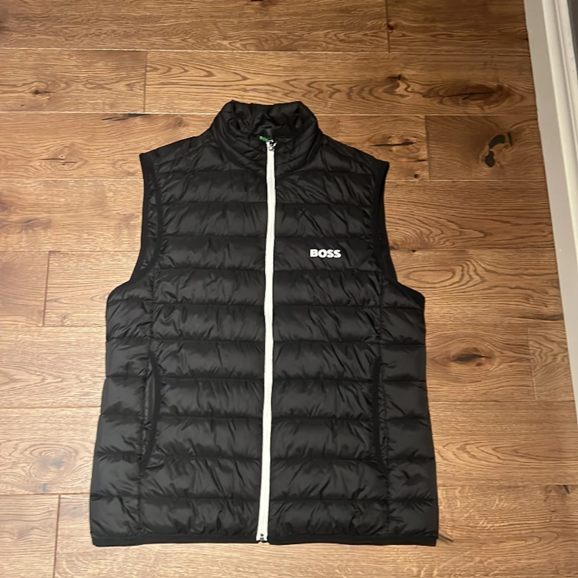 Hugo boss väst(svart)