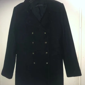 Kappa - Zara kappa finns att hämta i Hökarängen 