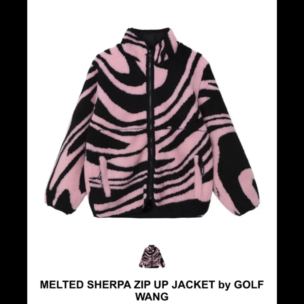 Limited edition golf wang fleecejacka, i rosa svart färg. Nypris 1400kr endast provad. Säljer pga felköp.. Jackor.