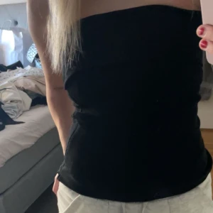 Bandeau topp - Fin topp med dragkedja i sidan 💗