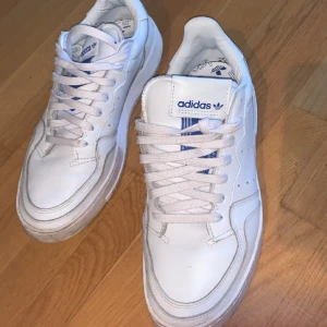 Sneakers - Skor  använda få tal gånger 