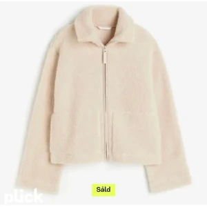 Teddy jacka hm - Säljer nu min teddy jacka eftersom den inte kommer till användning❤️nyskick!