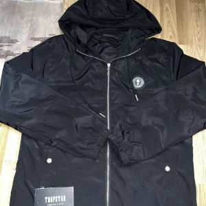 Trapstar windbreaker - Storlek M