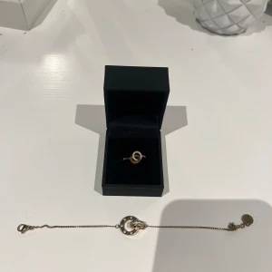 Matchande ring och armband - Fin ring och armband från edblad🤩Går att köpas separat.