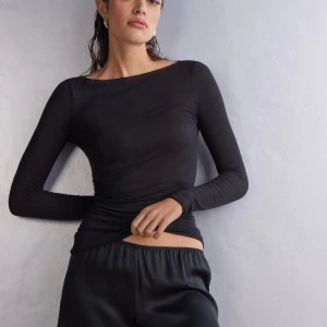 Intimissimi tröja - Tröja från Intimissimi i Kashmir. Väldigt lite använd och i bra skick ❤️ Två första bilderna är lånade