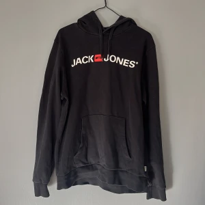 Jack & Jones hoodie  - Jack & Jones hoodie i storlek M