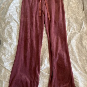 Velour byxor - Fina velour byxor