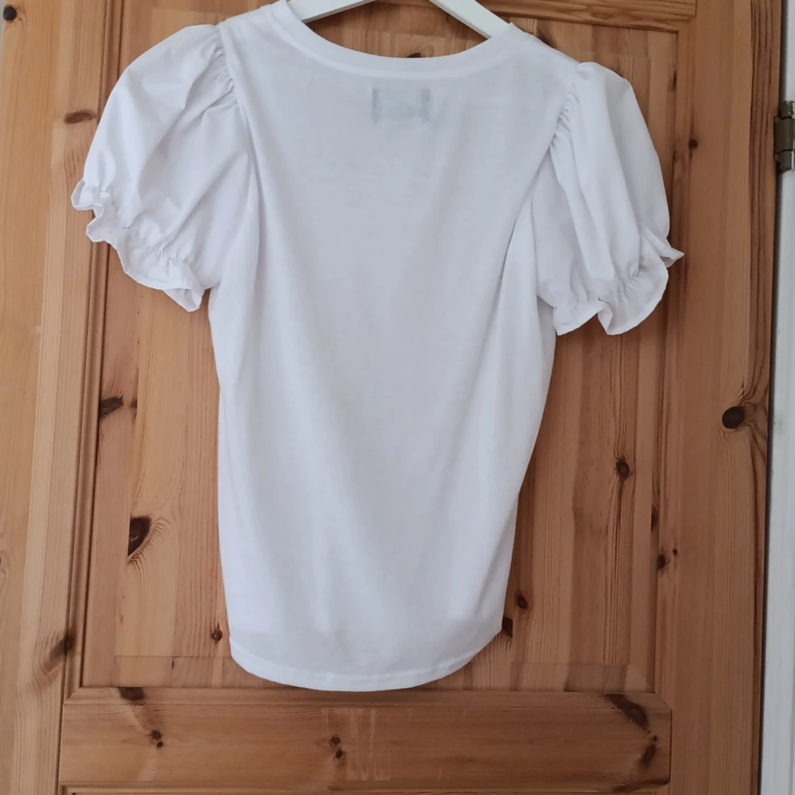 Topp med puffärm - 90