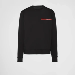 Prada hoodie svart - Söker denna svarta Prada hoodien i storleken XS. helst upp till 400kr men Max är 500