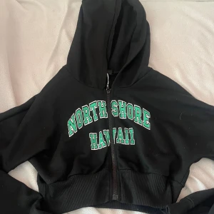 Kofta från Shien  - Liten i storlek men fin ändå💛💛💛