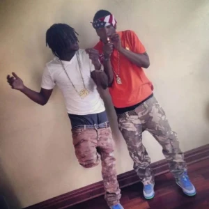 Ralph Lauren Great Britain Polo/Pike - !skicka bud för snabb affär! Fet Ralph Lauren great britain piké, storlek L i jättebra skick. Sedd på ballout i ballin musikvideon o andra bilder 🕊️ skriv om ni undrar någonting eller om ni vill ha fler bilder 📲