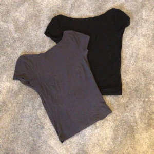 Soft Touch low back top  - Två styckna soft Touch low back top från Gina Tricot i storlek xs. Färgerna svart och stone. Båda är använda men har inga defekter. Säljer då dem blivit försmå. Säljer båda för 150kr eller en för 100kr. Skriv i meddelande vid frågor.