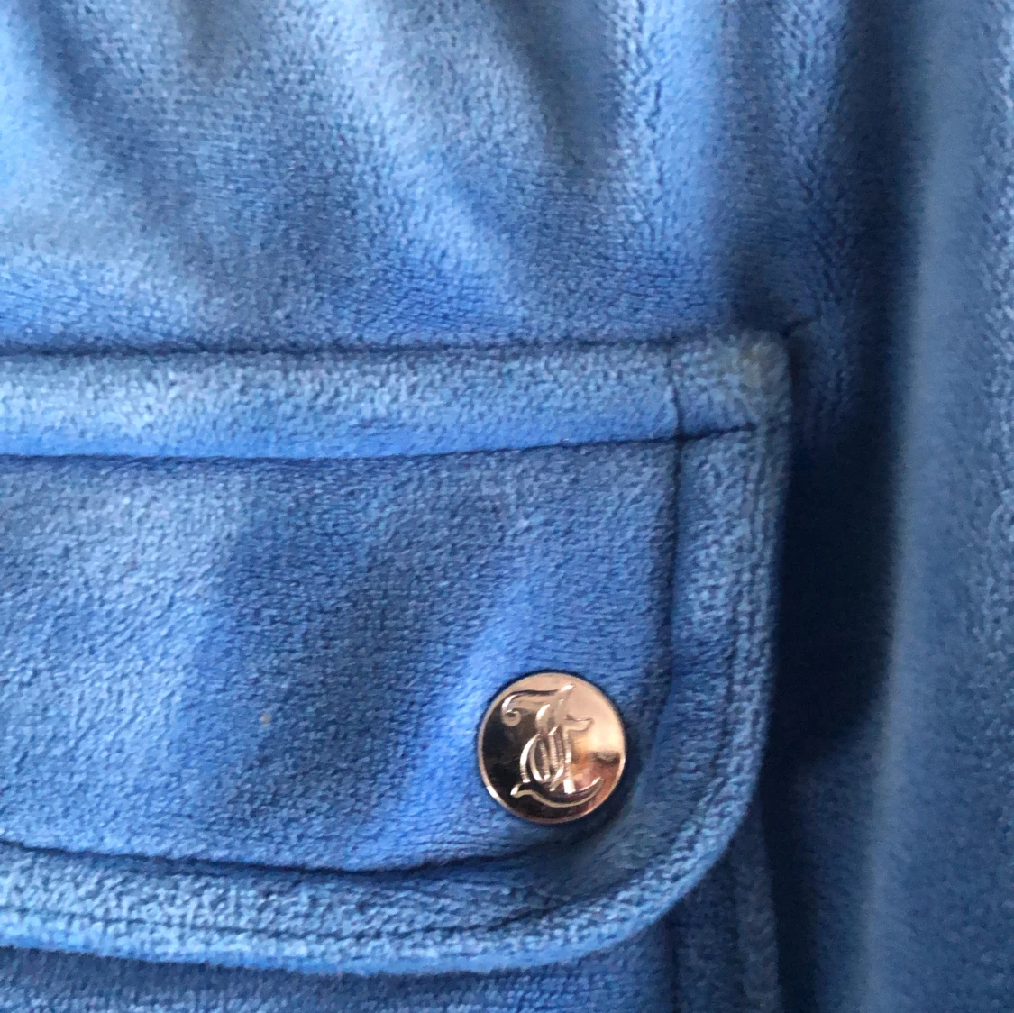 Säljer detta blåa sättet  - 91