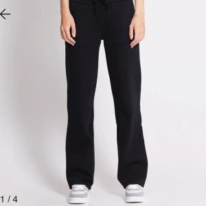 mjukis byxor  - säljer dessa mjukis byxor från lager 157 pga att dom är för små. bra skick och i storlek xs 