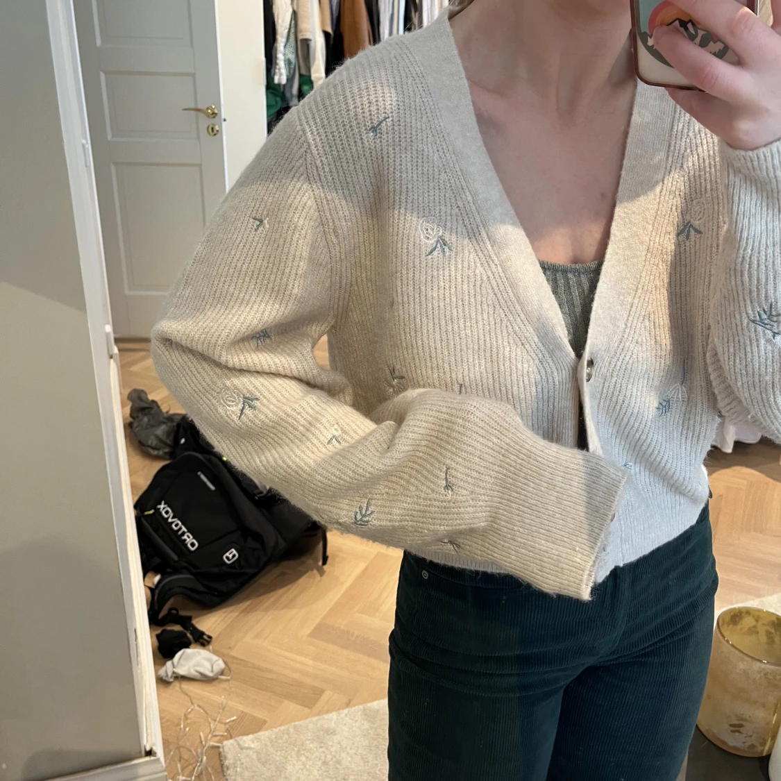 Söt stickad kofta L - 90