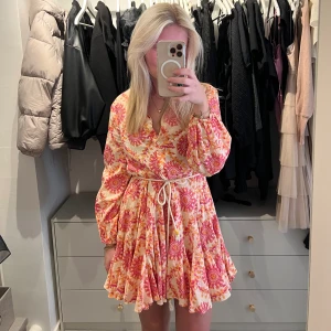 Rosa klänning  - Klänning från Zara.  Använd 2 gånger. 