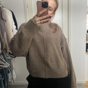 Stickad tröja - Från Gina! Hör av dig vid frågor 💕