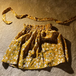 Fin blommig kjol! - 💐💐💐