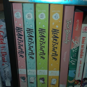 Heart stopper - Hela serien av Heart stopper. I perfekt skick. 