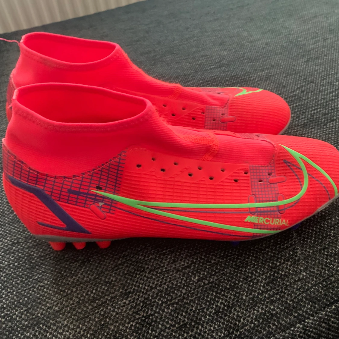 Nike Mercurial Superfly 8 Academy MG Bright Crimson - 90