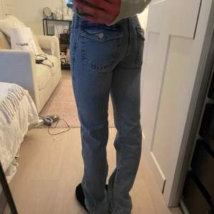 Jeans från lager 157 i storlek XXS full lenth jag är 167💕