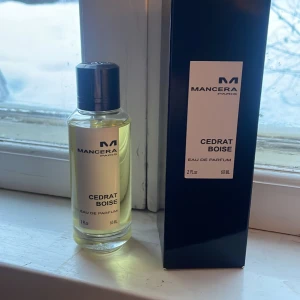 Mancera cedrat boise, minimalt använd , 60ml - Bra sommarparfym med tunga noter av citrus , perfekt för vardagligt bruk , byten kan vara eventuellt 