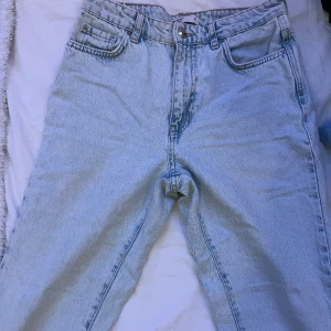 Jeans - Denim jeans från Ginatricot i mycket bra skick! 