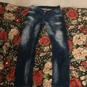 Säljer mina d2 jeans Kopia Storlek M/S Slim