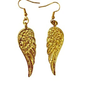 Vingar Önhängen - Guldiga örhängen med vingar. Helt oanvända.