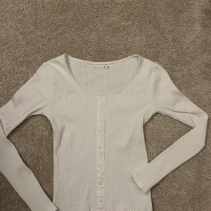Tröja  - En jätte fin vit tröja från gekås, strl XS🙌🏼💖