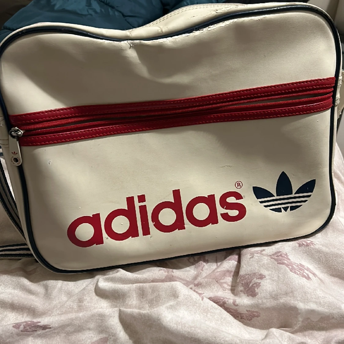 Adidas väska
