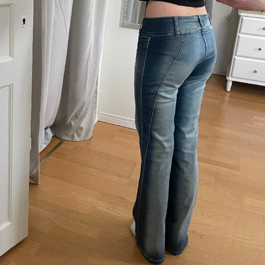 lågmidjade jeams - 90