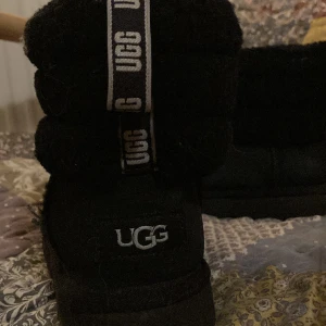 Uggs💕 - Ett par low uggs som är jätte fina dom är riktiga💕