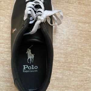 Polo skor storlek 39 - Polo skor har använt dem 2 gånger det var bara inte min stil 