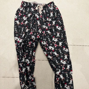 Pyjamasunderdel - Pyjamasunderdel från hollister. Bekväma och i bra skick. 